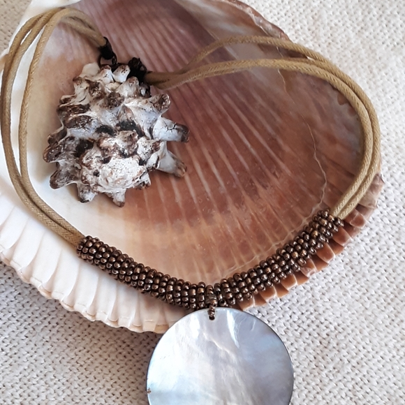 Shell necklace - Picture 10 of 10